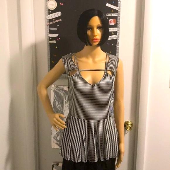 torrid Tops - Torrid sleeveless top